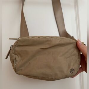 lululemon athletica belt bag